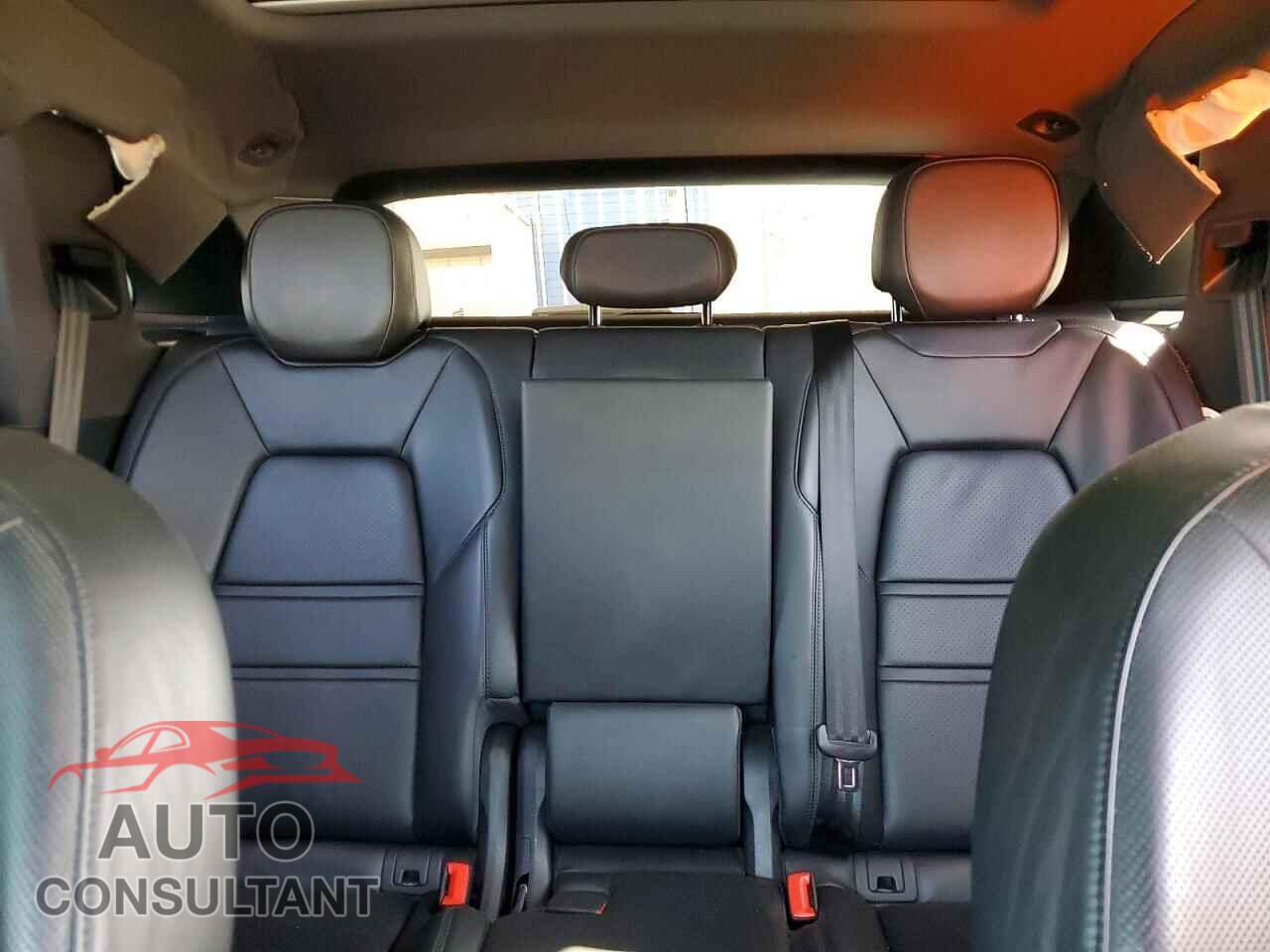 PORSCHE CAYENNE 2020 - WP1AA2AY7LDA08867