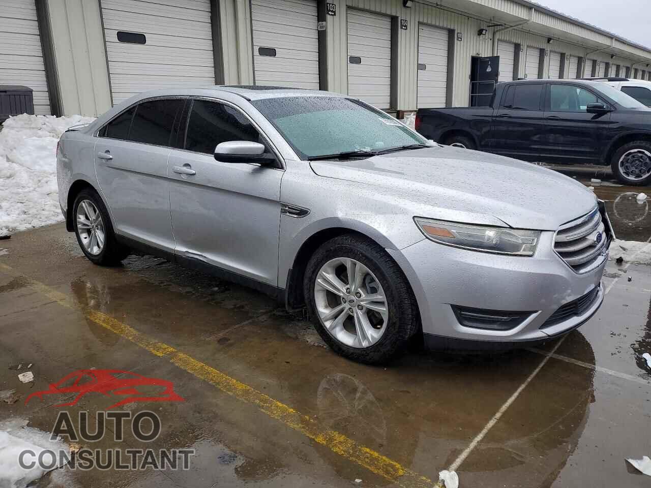 FORD TAURUS 2017 - 1FAHP2E84HG125374
