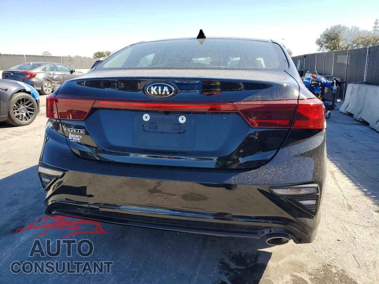 KIA FORTE 2021 - 3KPF24AD5ME314396