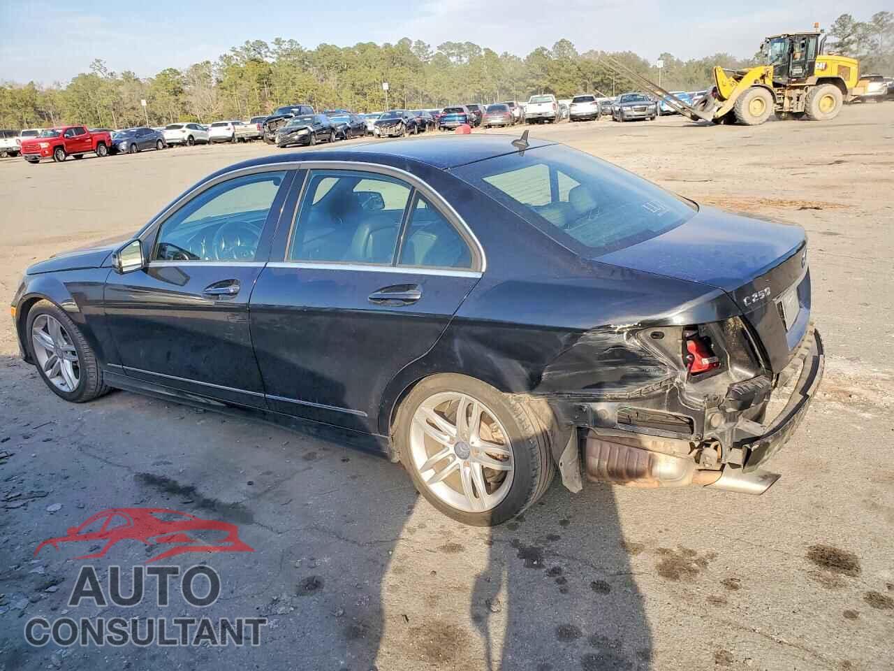 MERCEDES-BENZ C-CLASS 2014 - WDDGF4HBXEA932093