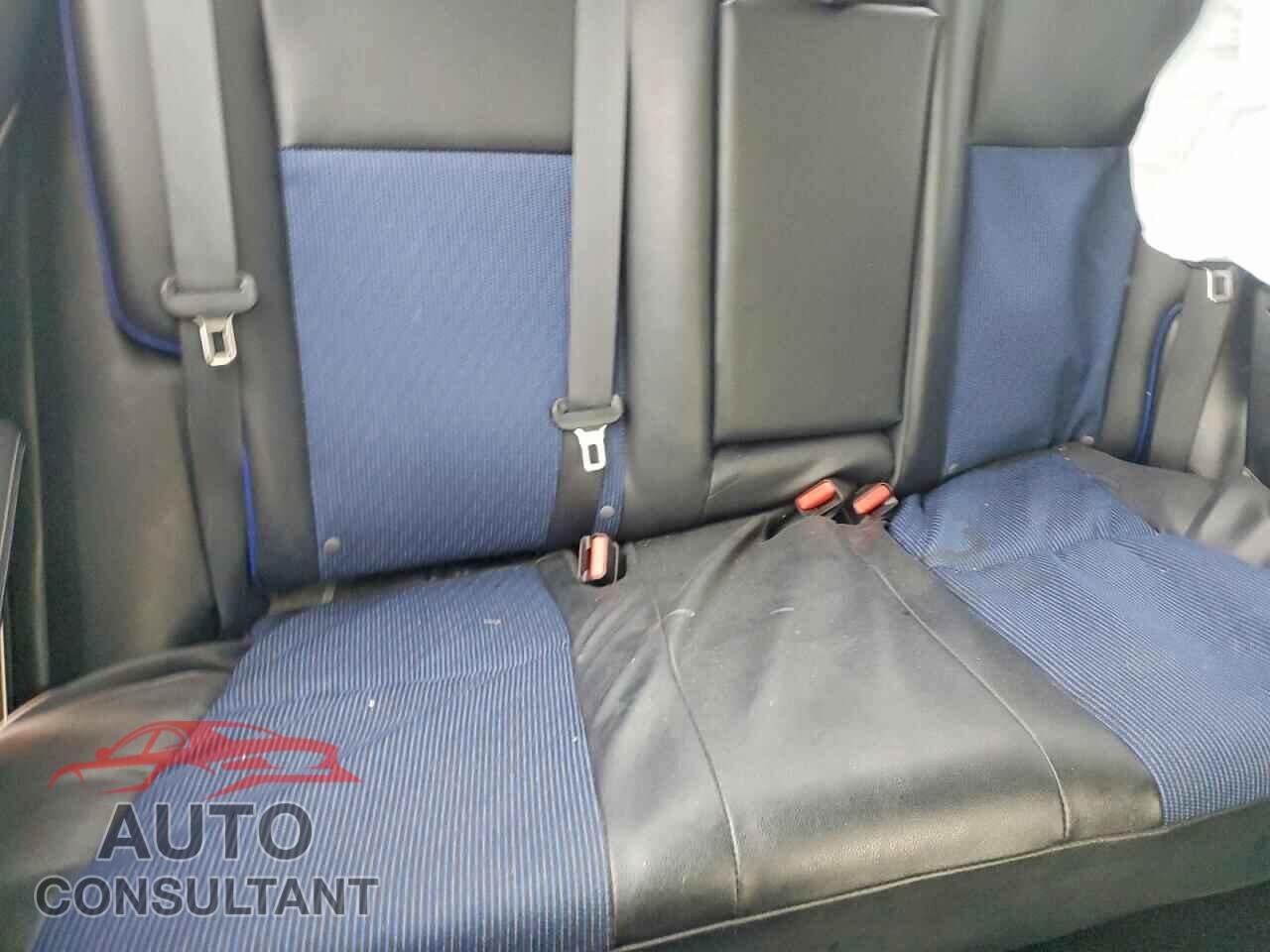 TOYOTA COROLLA 2017 - 2T1BURHE6HC769105