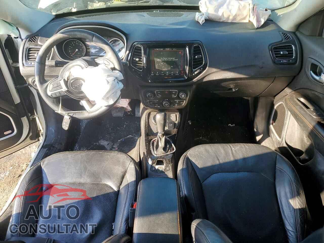 JEEP COMPASS 2017 - 3C4NJDCB6HT664597