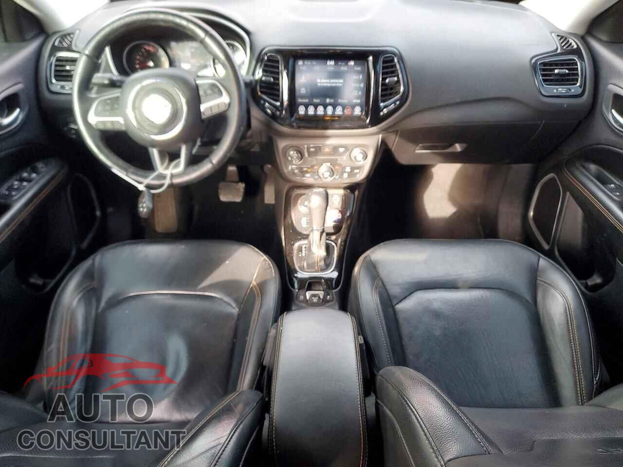 JEEP COMPASS 2018 - 3C4NJDCB3JT284350