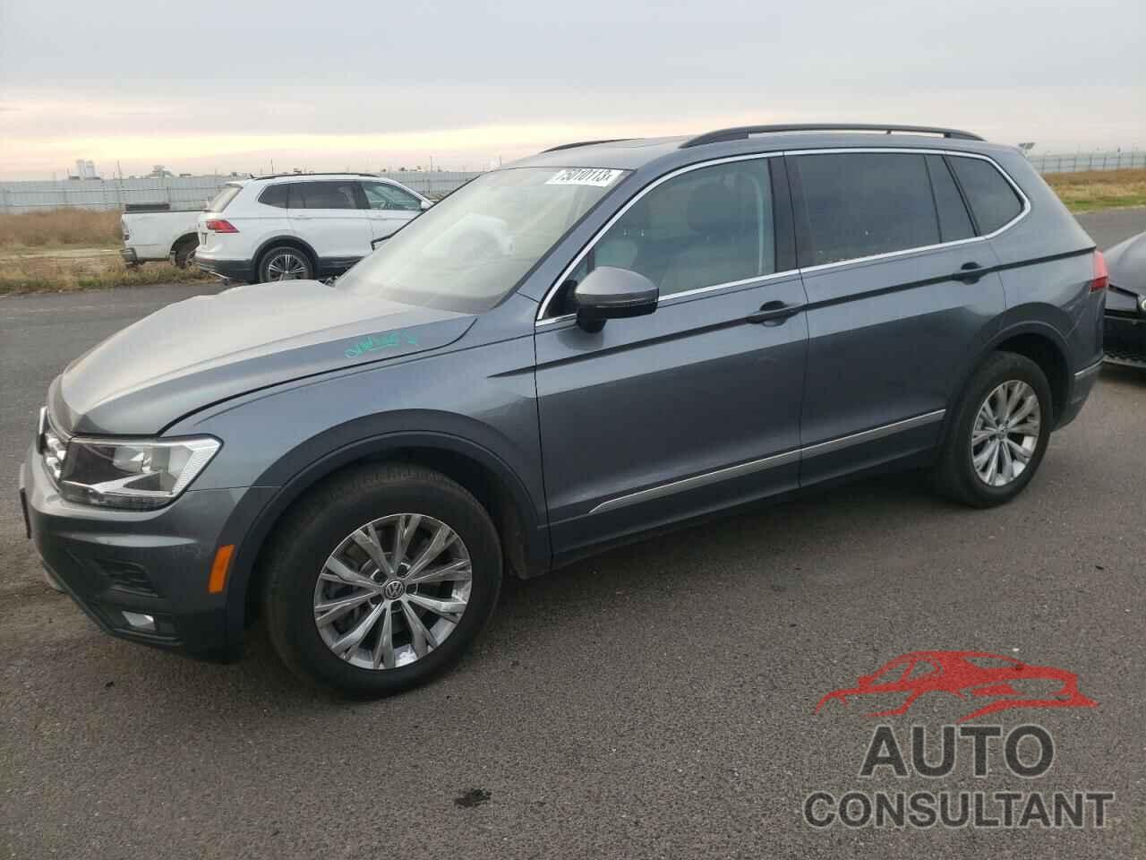 VOLKSWAGEN TIGUAN 2018 - 3VV3B7AX8JM010772