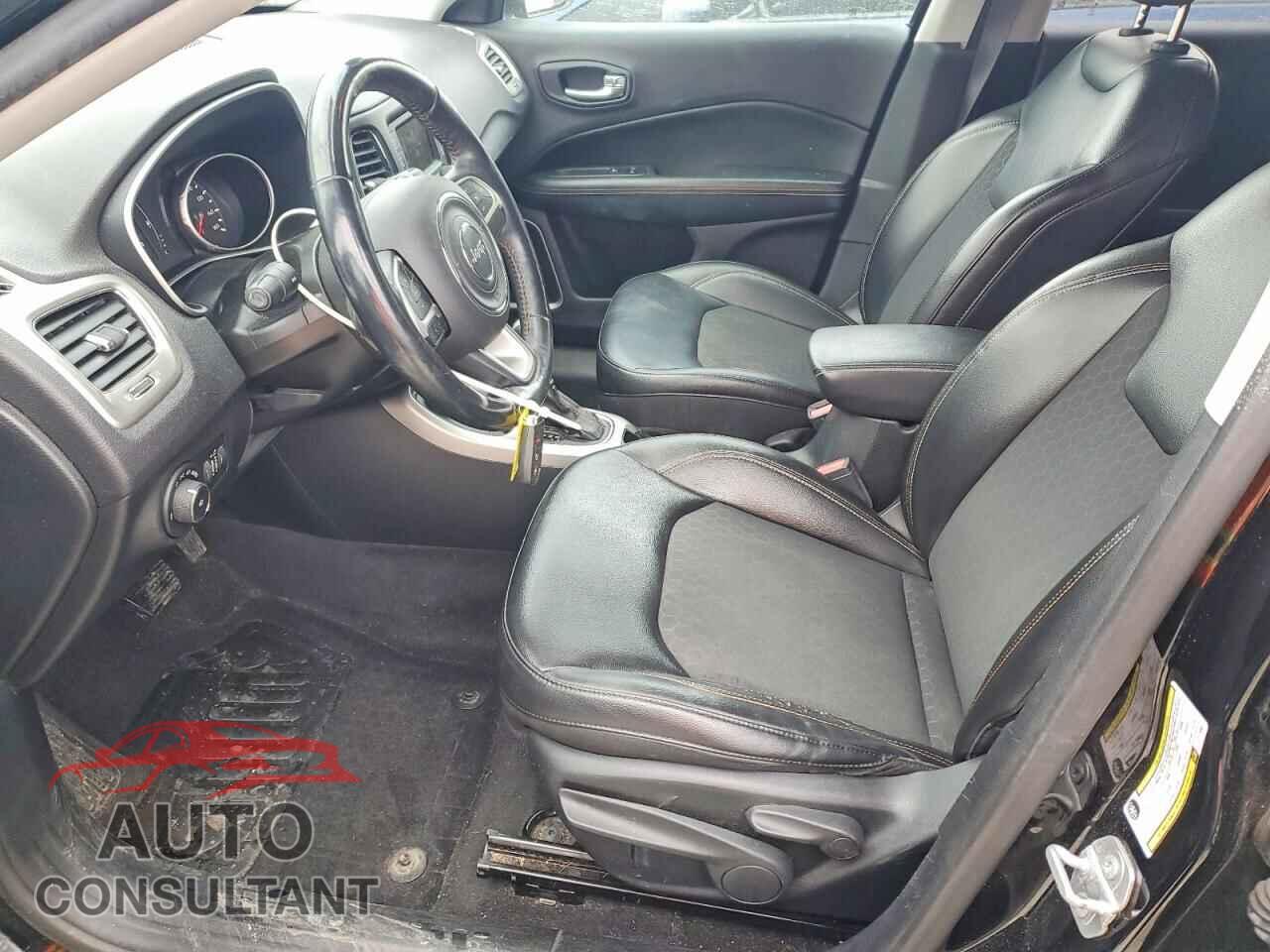 JEEP COMPASS 2018 - 3C4NJDBB7JT178887