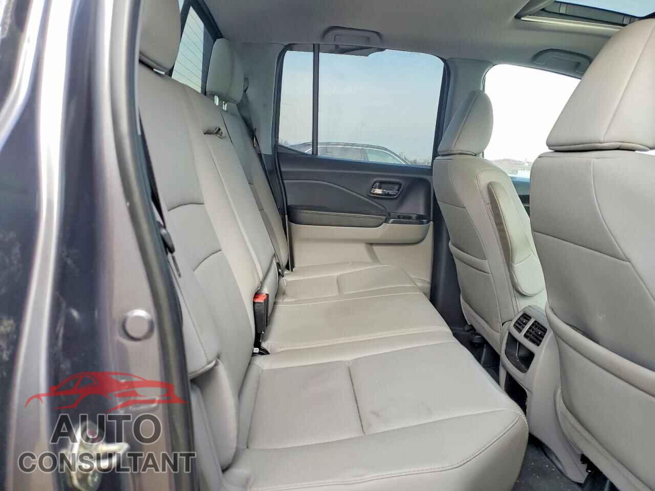 HONDA RIDGELINE 2019 - 5FPYK3F63KB037761