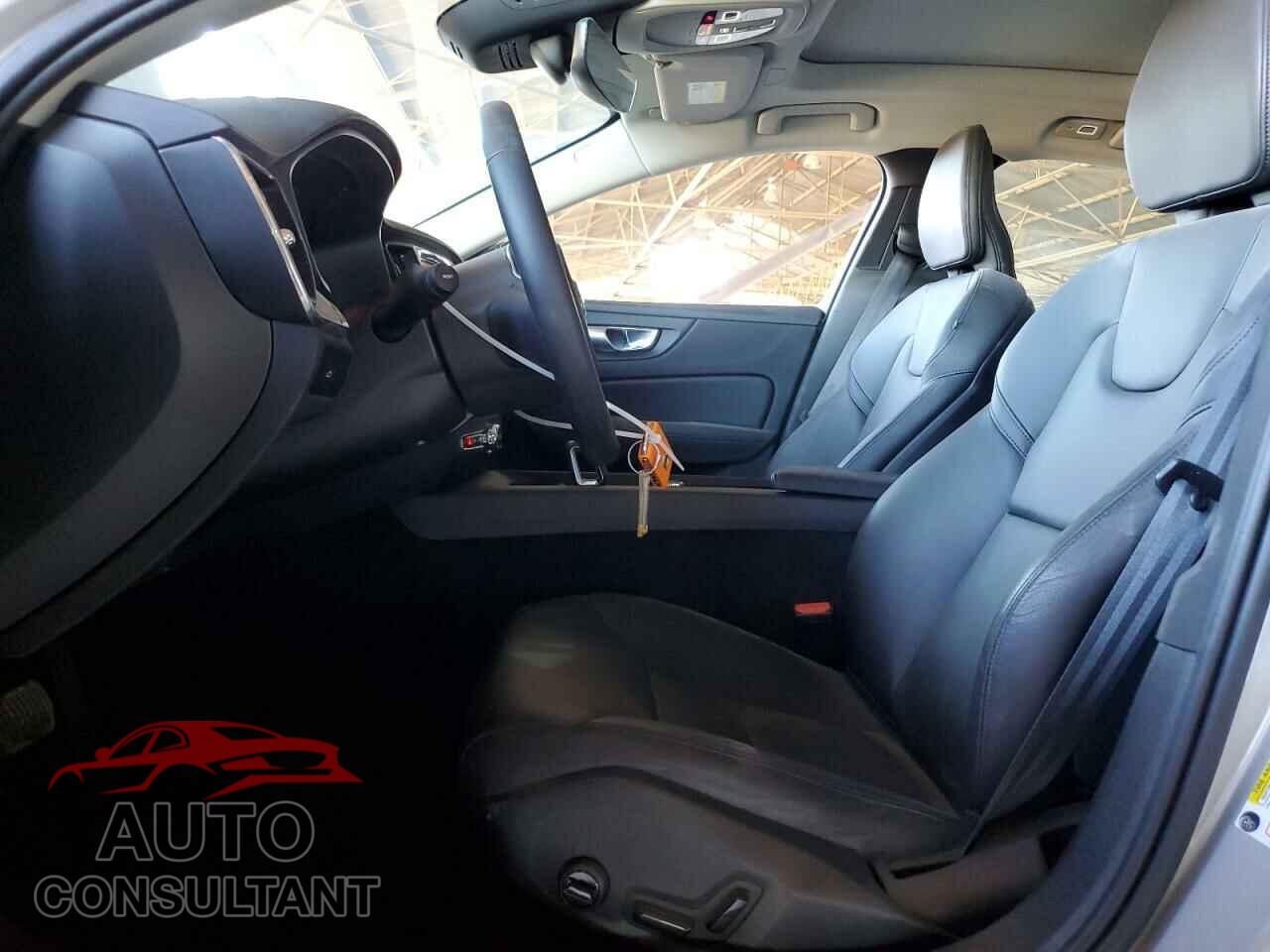 VOLVO S60 CORE 2024 - 7JRL12FK4RG321155