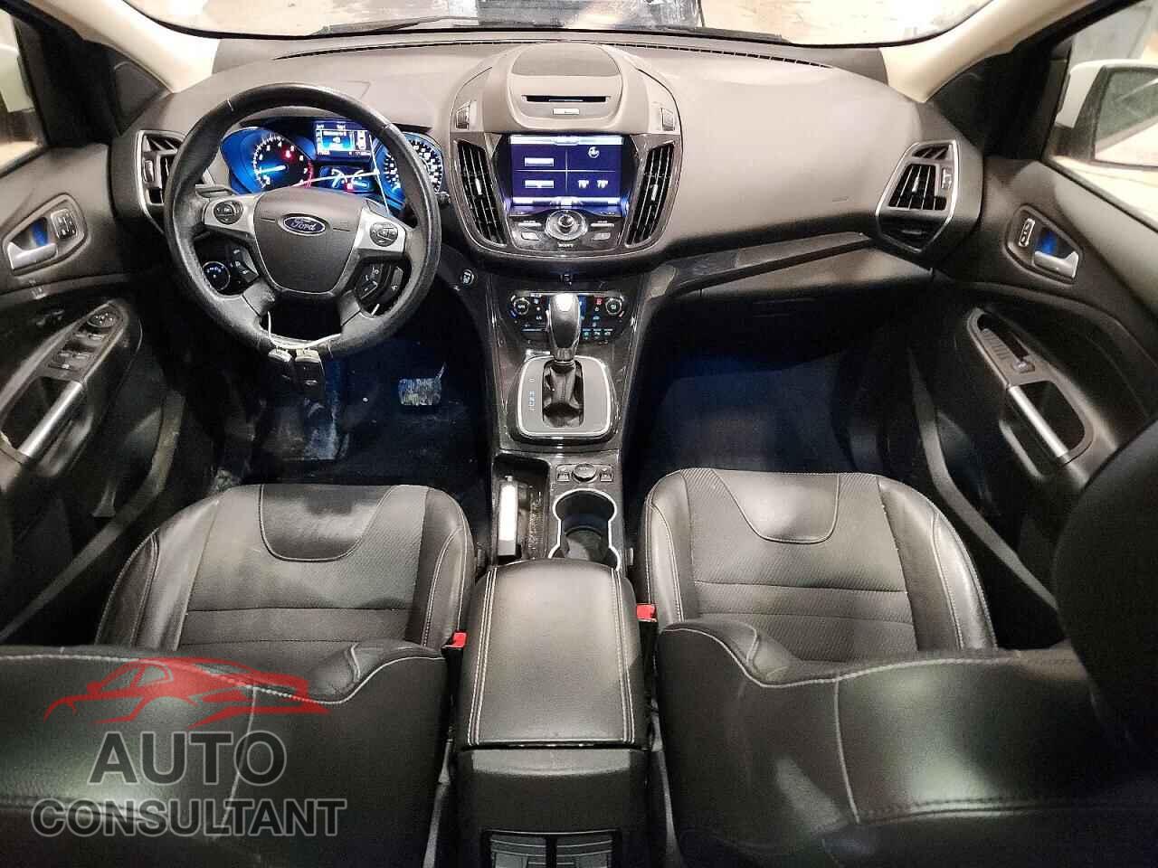 FORD ESCAPE 2013 - 1FMCU9J90DUB52017