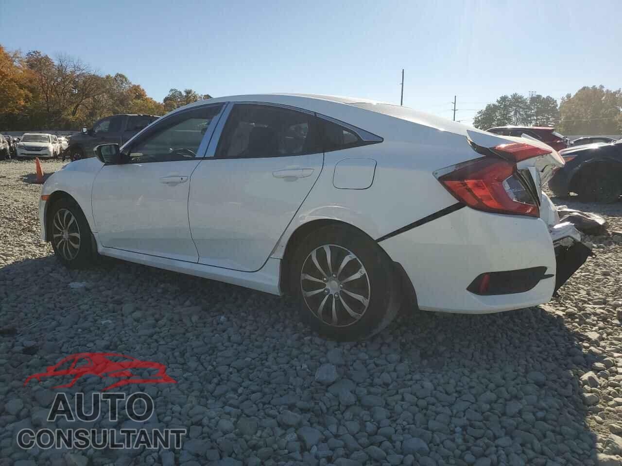 HONDA CIVIC 2018 - 2HGFC2F55JH601757