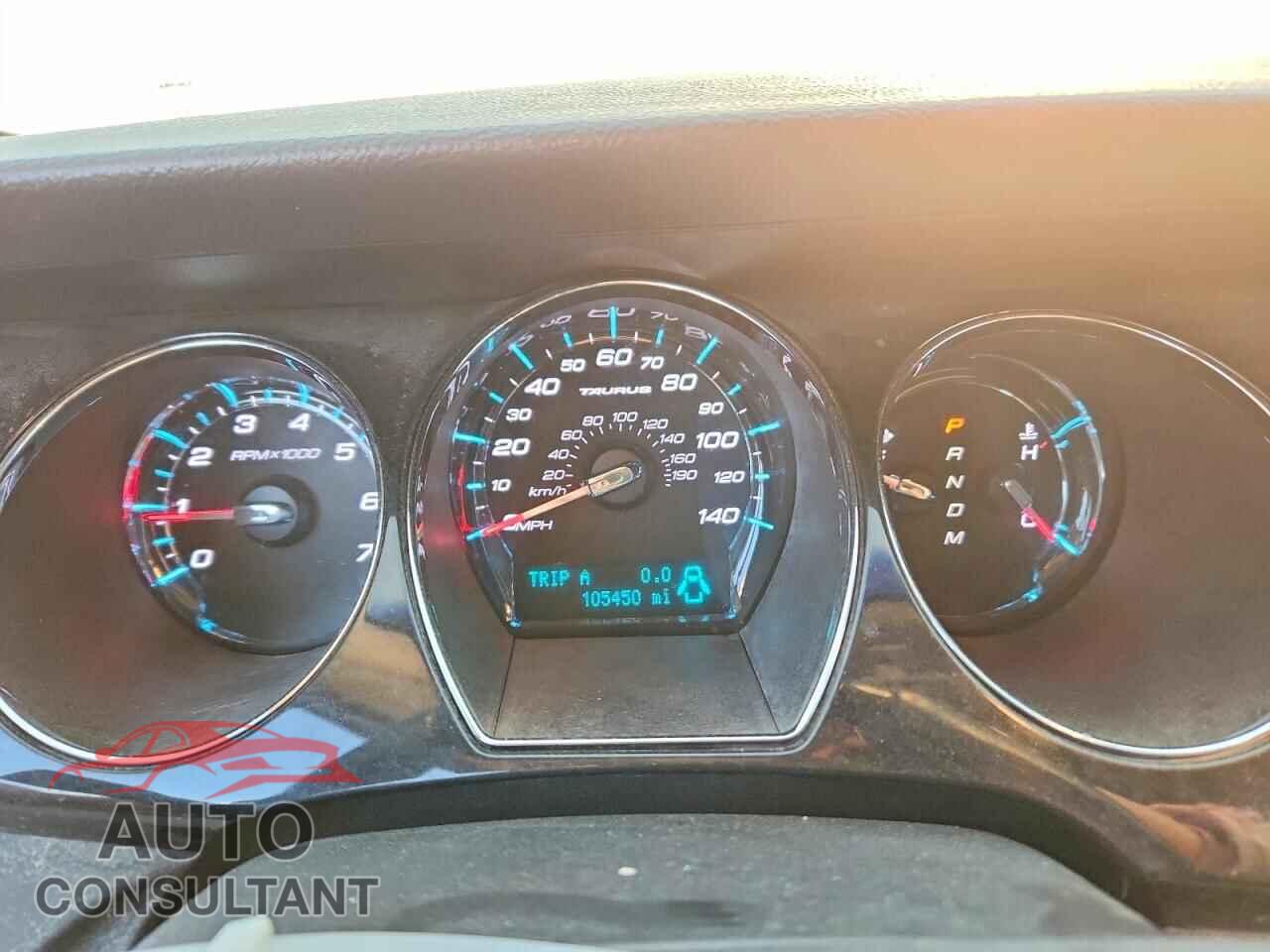 FORD TAURUS 2011 - 1FAHP2FW2BG151685