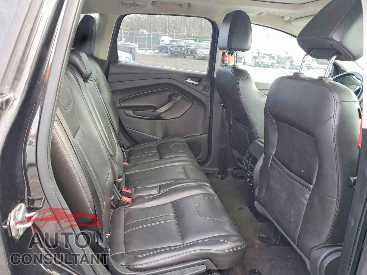 FORD ESCAPE 2013 - 1FMCU9J97DUA04964