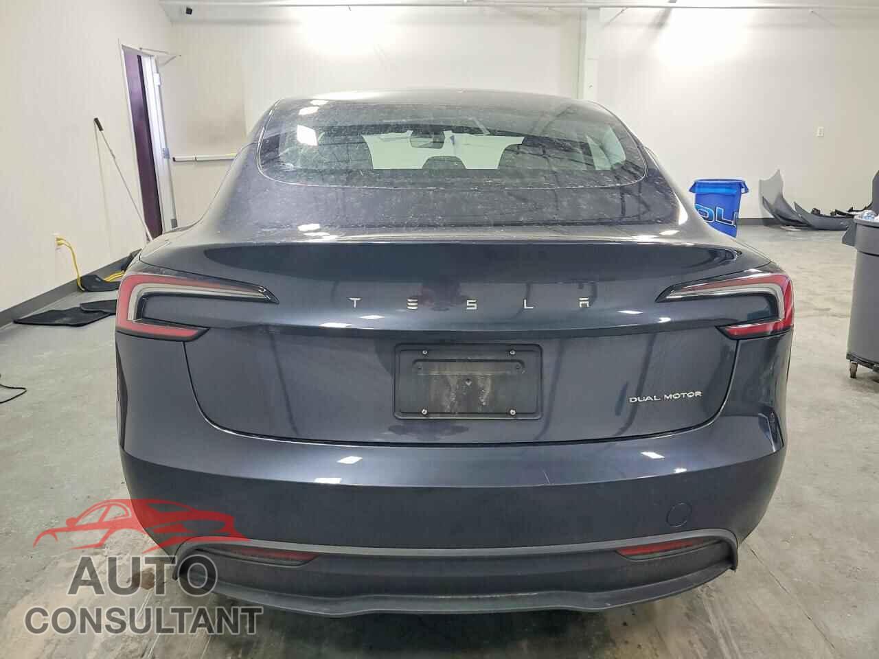TESLA MODEL 3 2024 - 5YJ3E1EB4RF755309