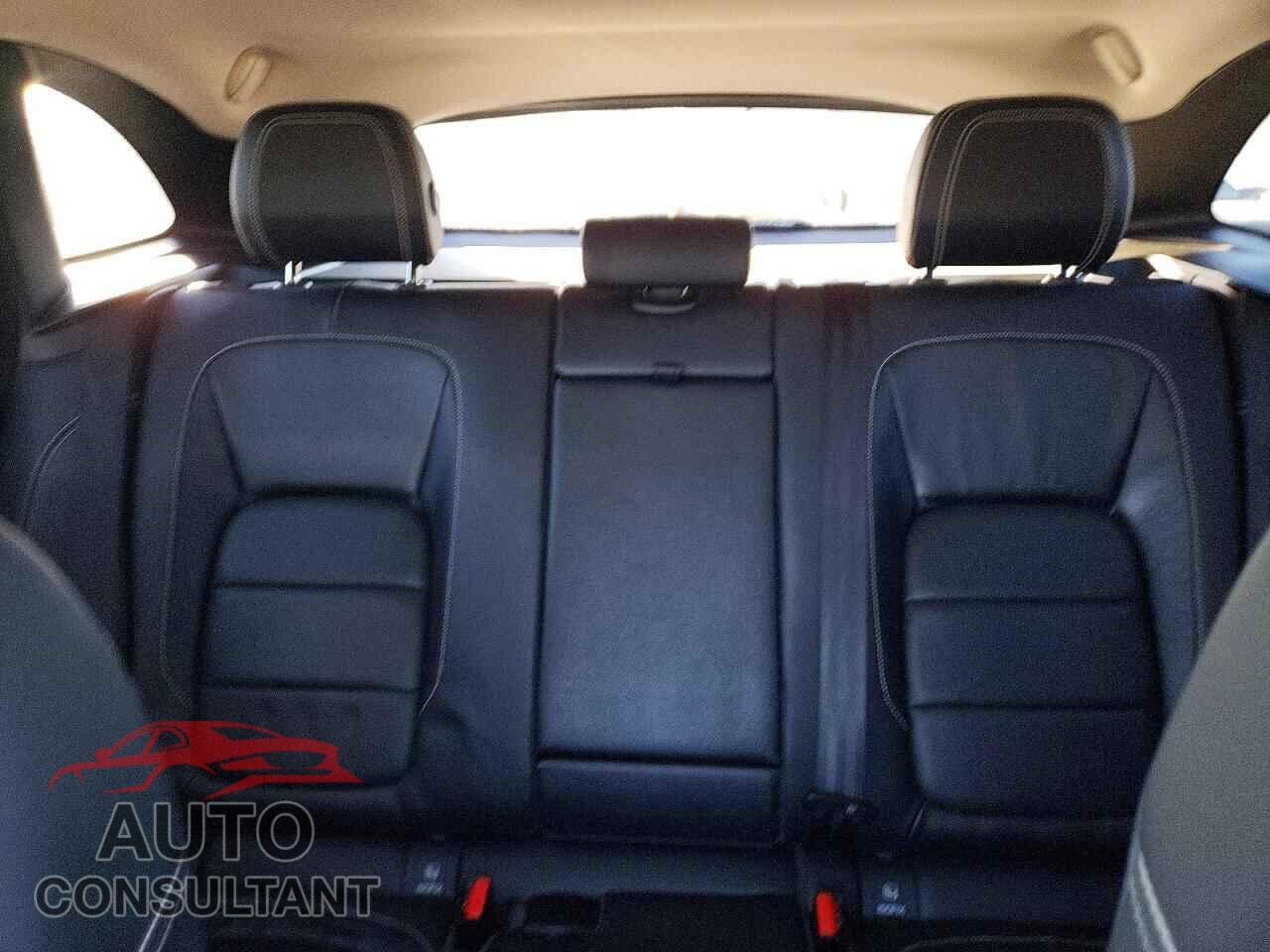 JAGUAR F-PACE 2017 - SADCL2BV9HA065593