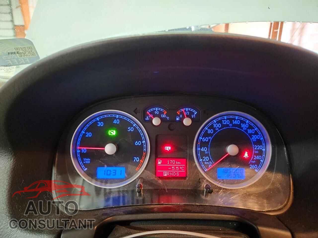 VOLKSWAGEN JETTA 2009 - 3VWTK69M09M618989