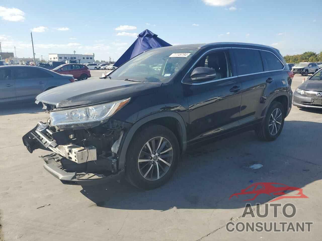 TOYOTA HIGHLANDER 2018 - 5TDKZRFH0JS538471