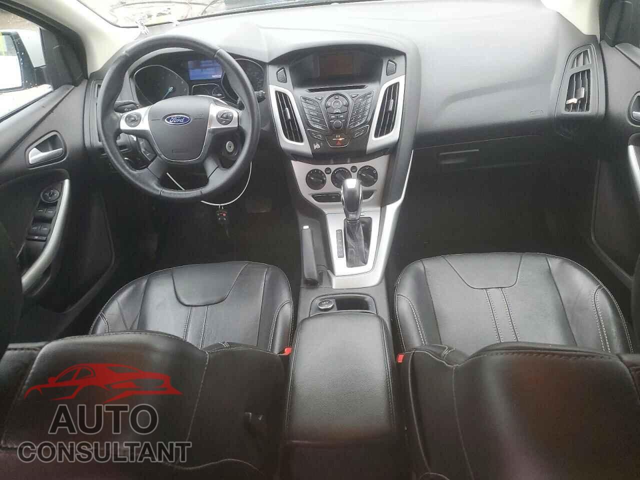 FORD FOCUS 2014 - 1FADP3K2XEL324159