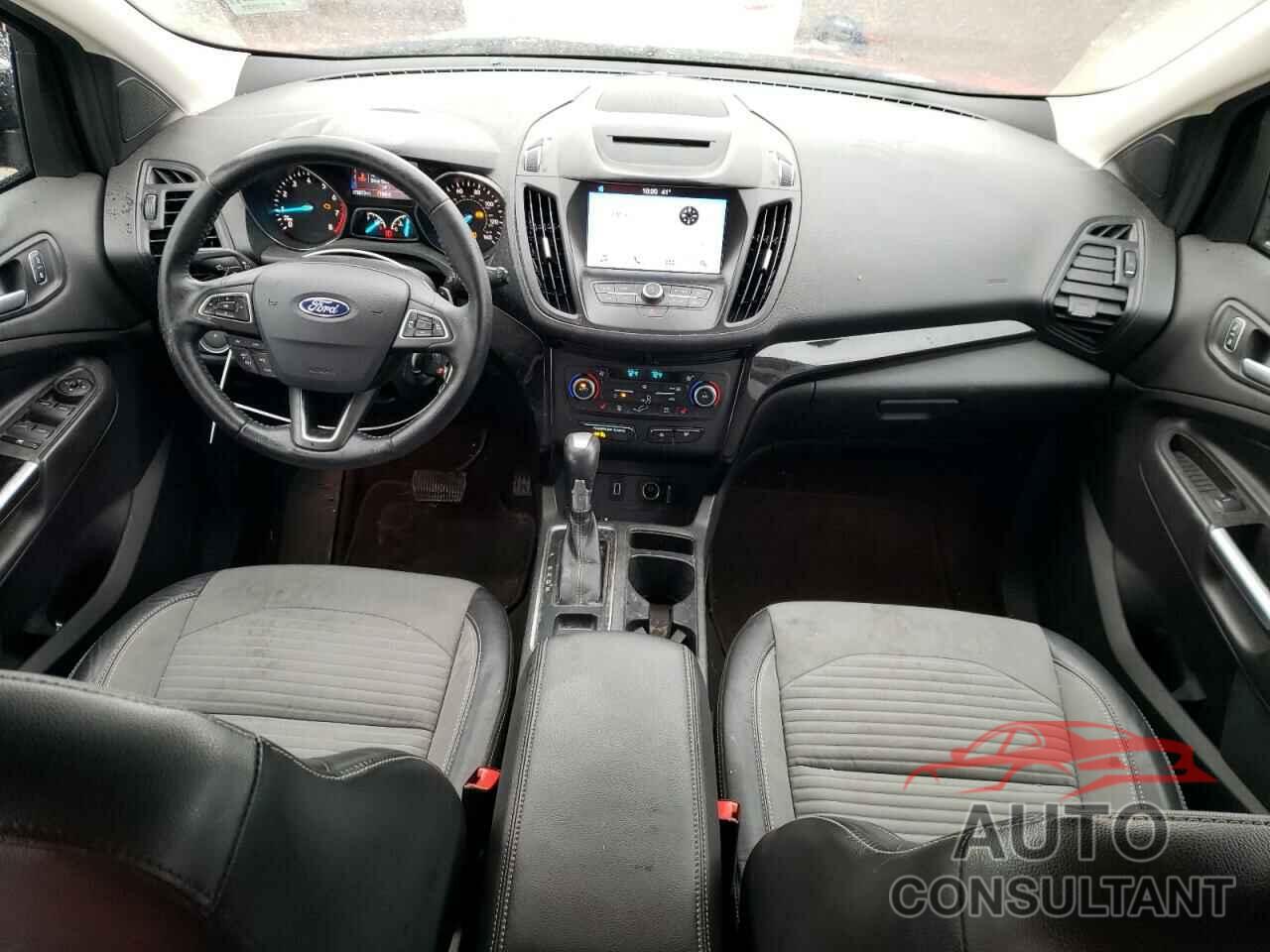 FORD ESCAPE 2018 - 1FMCU9GD8JUD35687