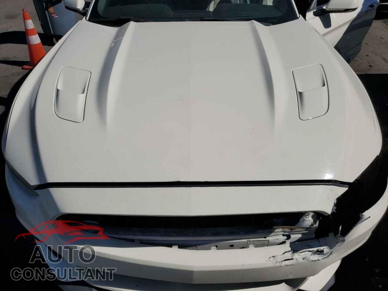 FORD MUSTANG 2015 - 1FA6P8RF9F5501207