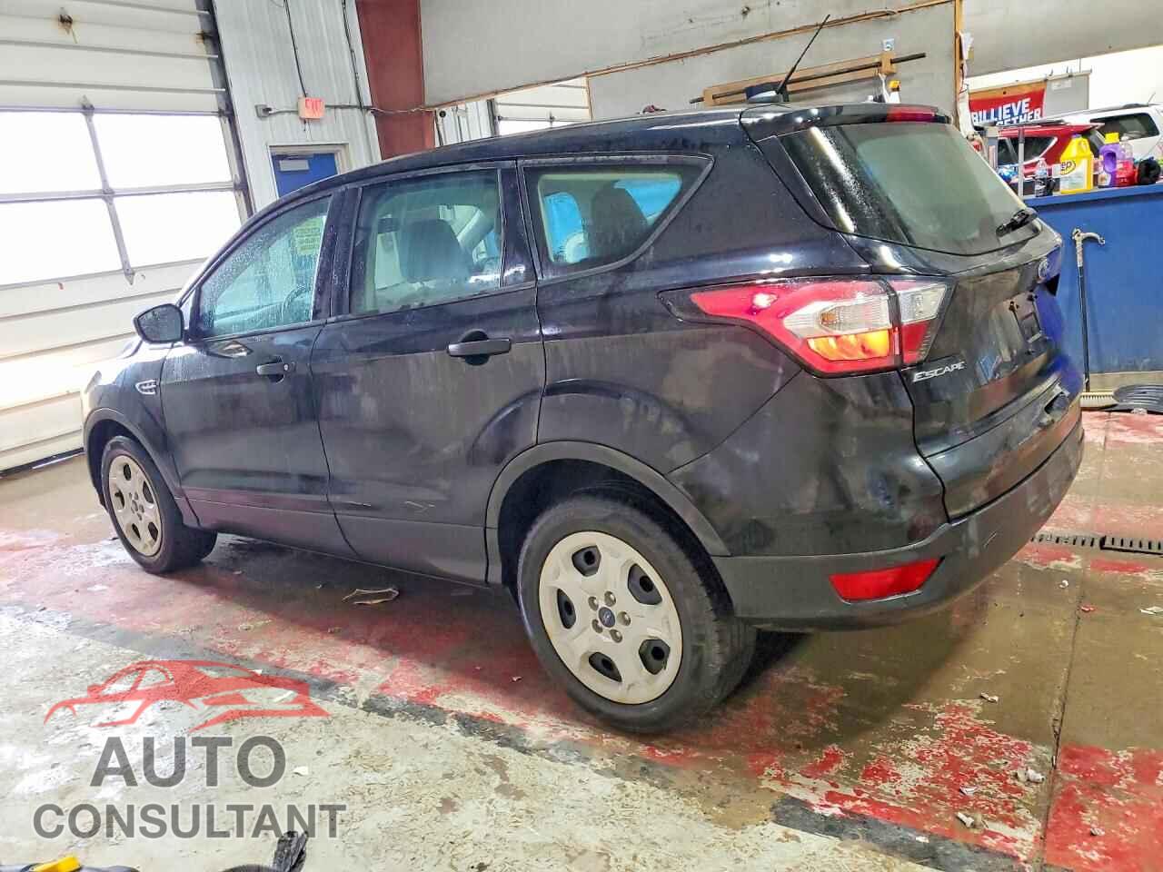 FORD ESCAPE 2017 - 1FMCU0F71HUD82495