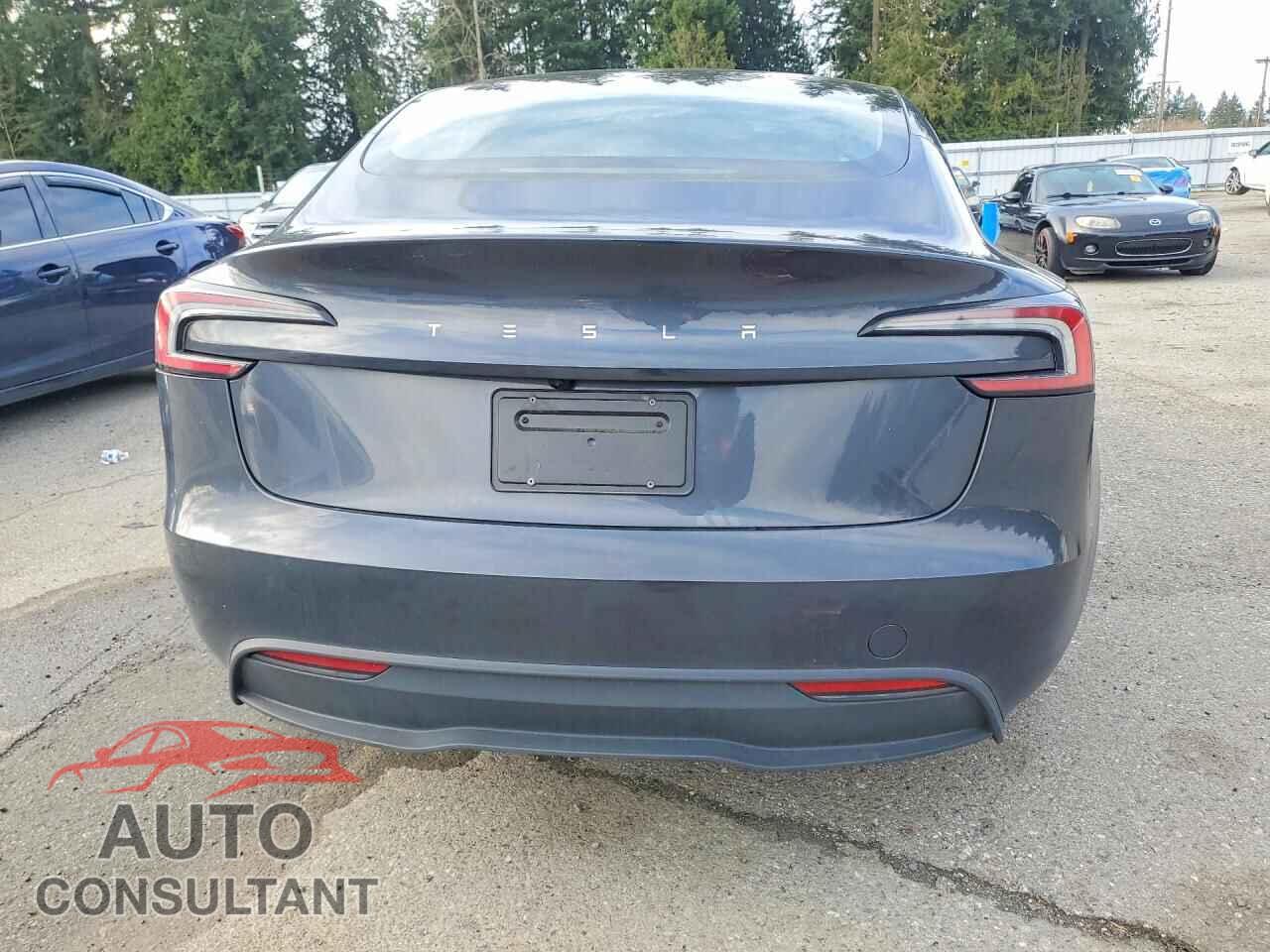 TESLA MODEL 3 2024 - 5YJ3E1EA9RF834241