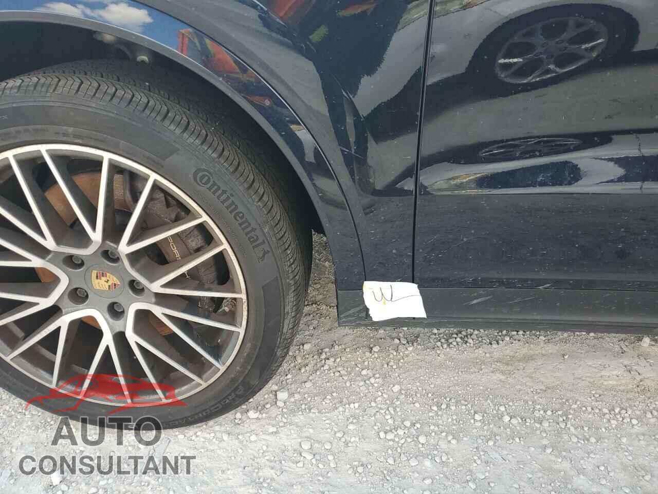 PORSCHE CAYENNE 2021 - WP1AA2AY3MDA09421