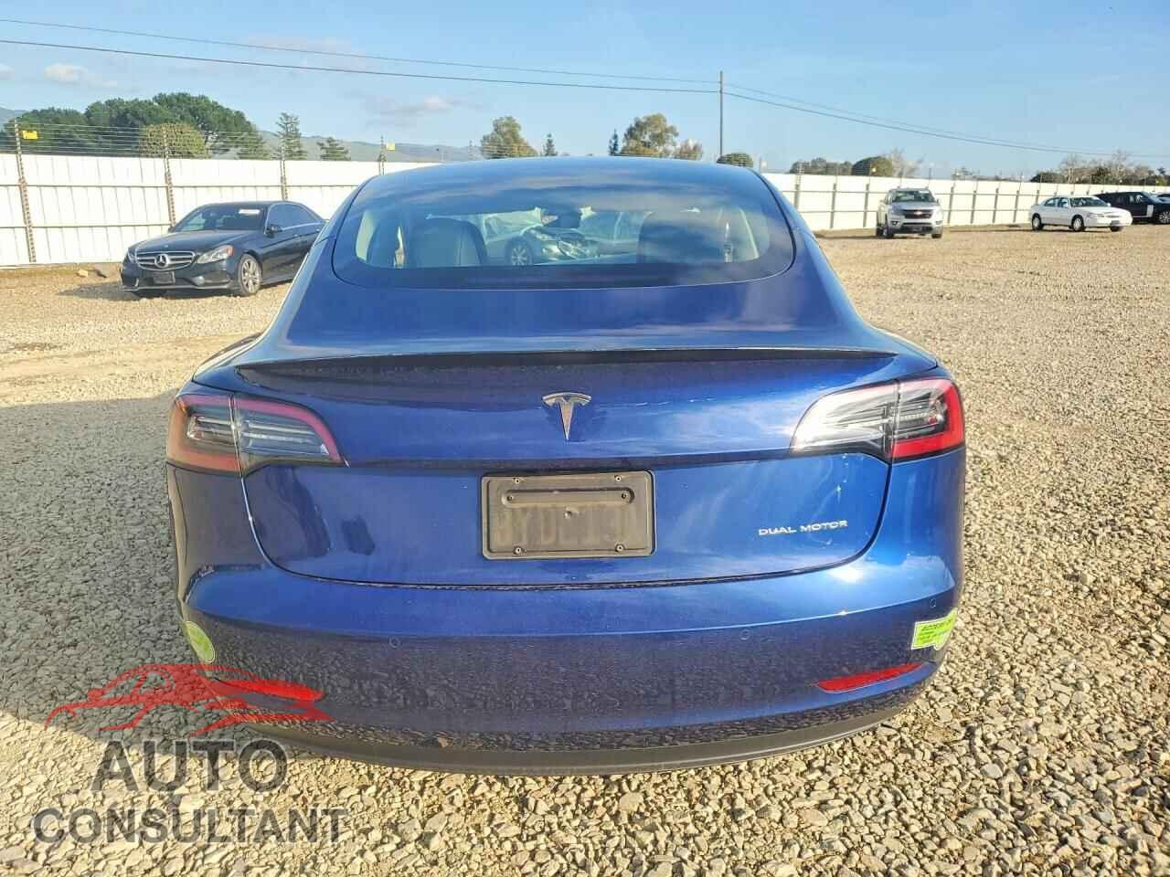 TESLA MODEL 3 2021 - 5YJ3E1EB5MF064735