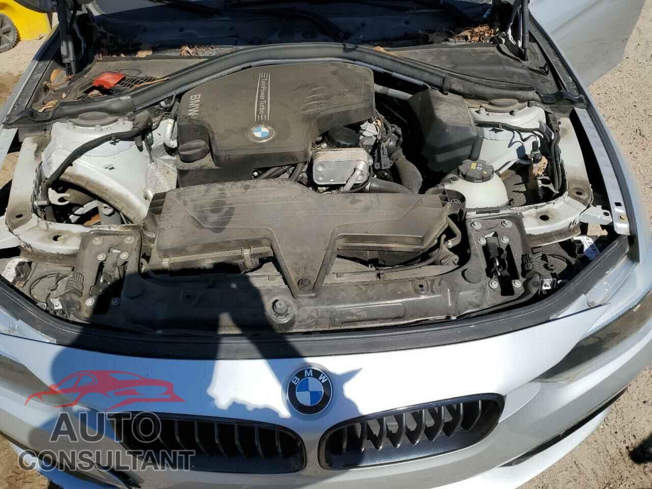 BMW 3 SERIES 2016 - WBA8E1G52GNT36397