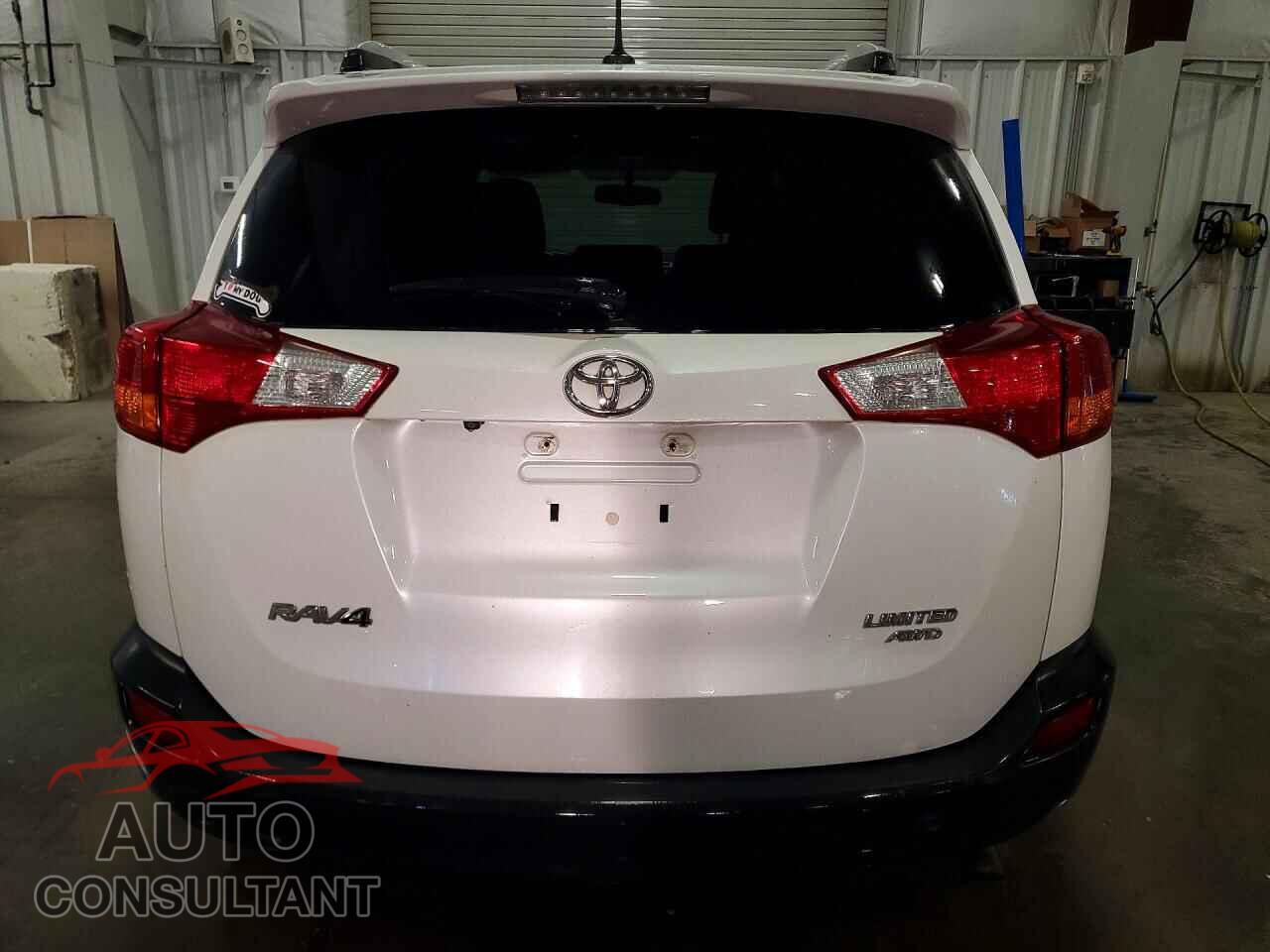 TOYOTA RAV4 2015 - 2T3DFREV8FW285740