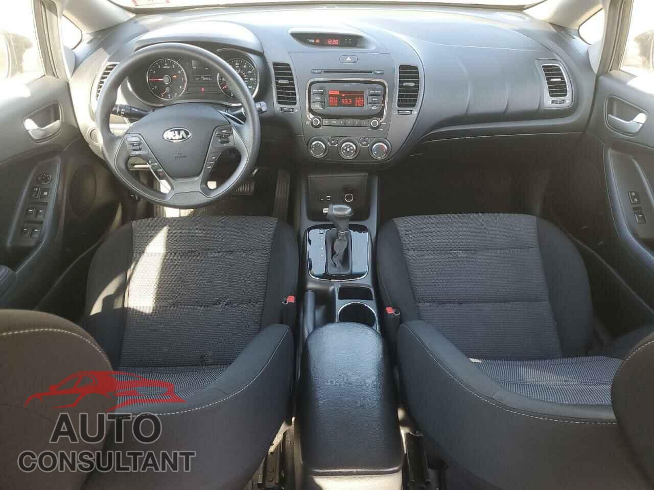 KIA FORTE 2017 - 3KPFK4A73HE092361