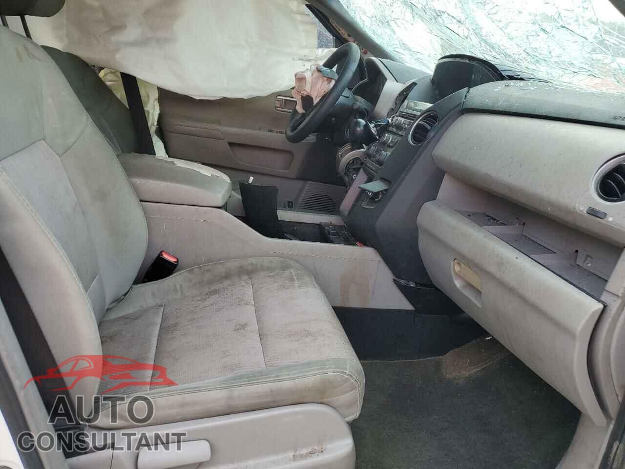HONDA PILOT 2015 - 5FNYF3H46FB018944