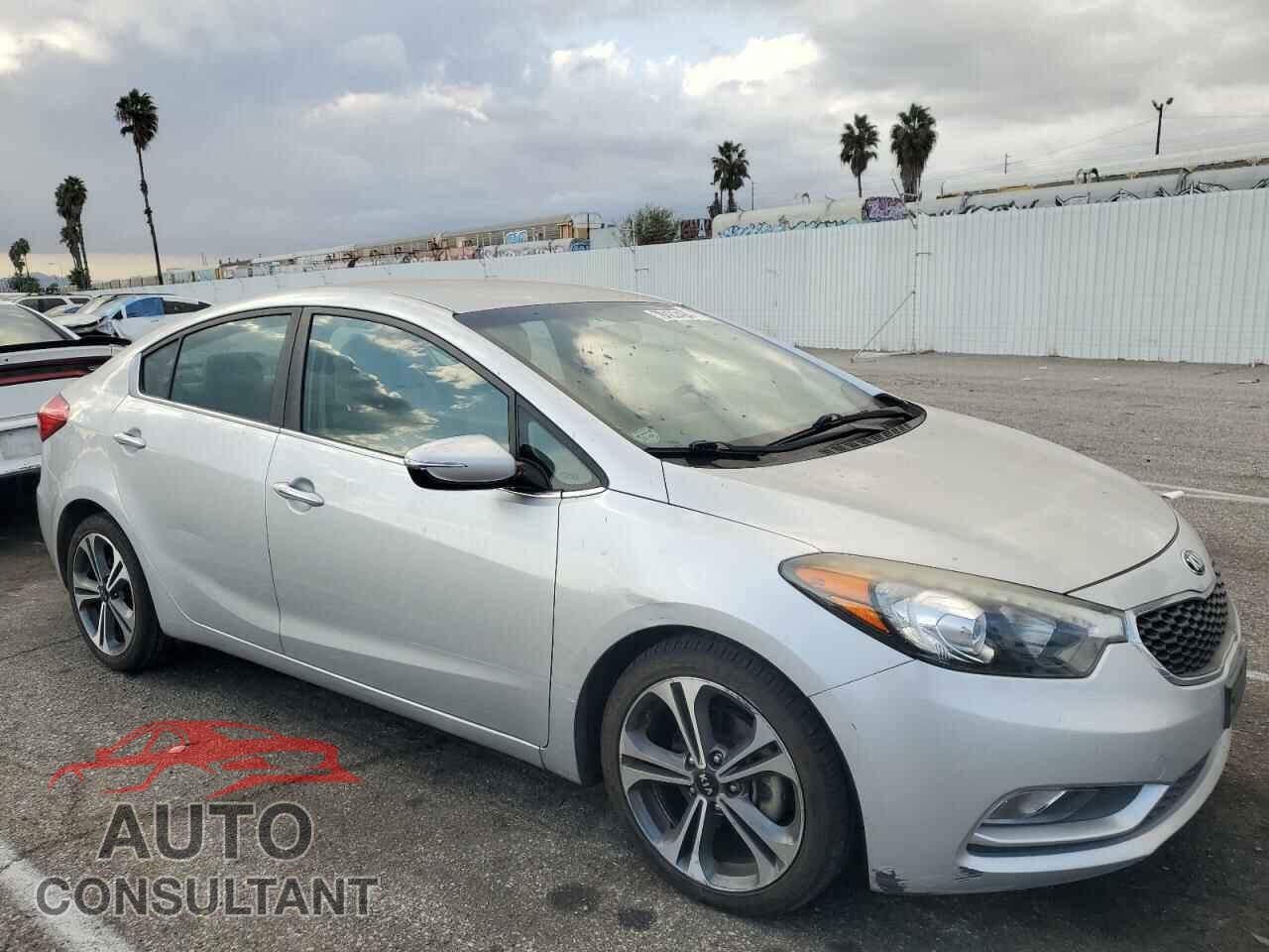 KIA FORTE 2016 - KNAFX4A88G5463936
