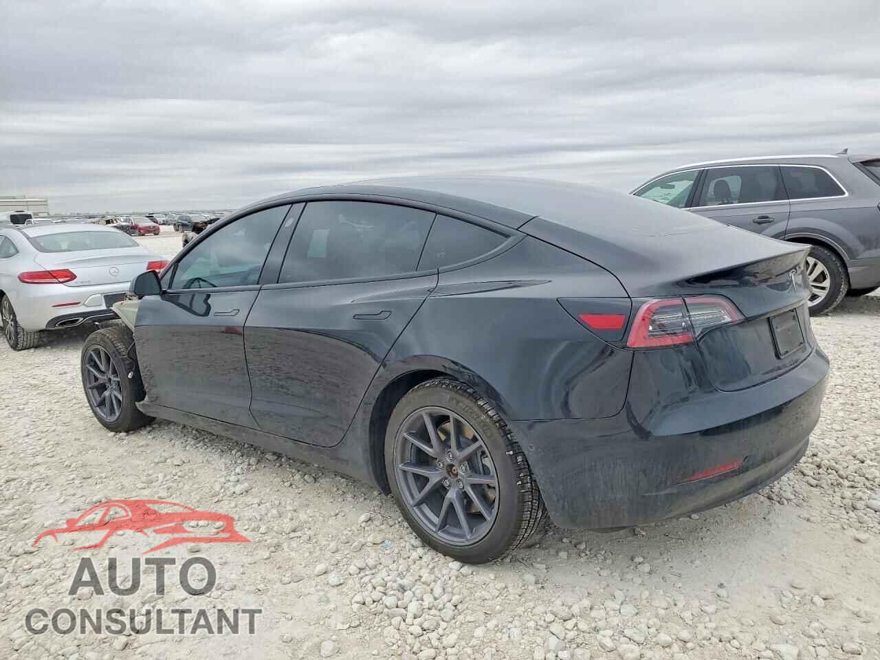 TESLA MODEL 3 2022 - 5YJ3E1EBXNF267699