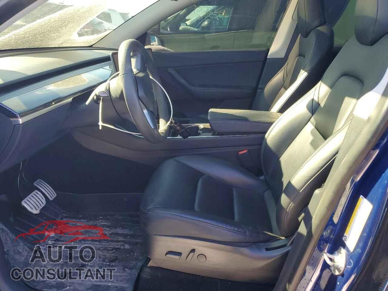 TESLA MODEL Y 2020 - 5YJYGDEF0LF000962