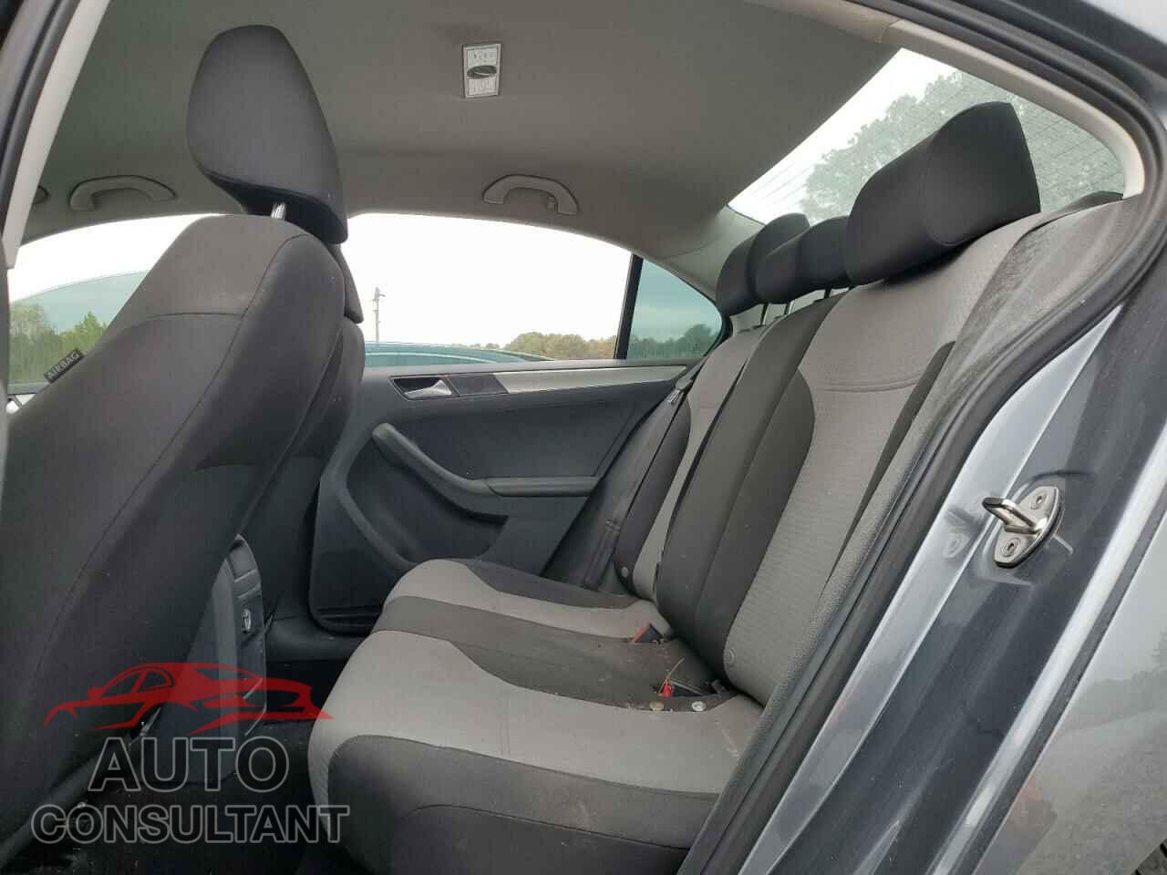 VOLKSWAGEN JETTA 2017 - 3VW2B7AJ7HM201046