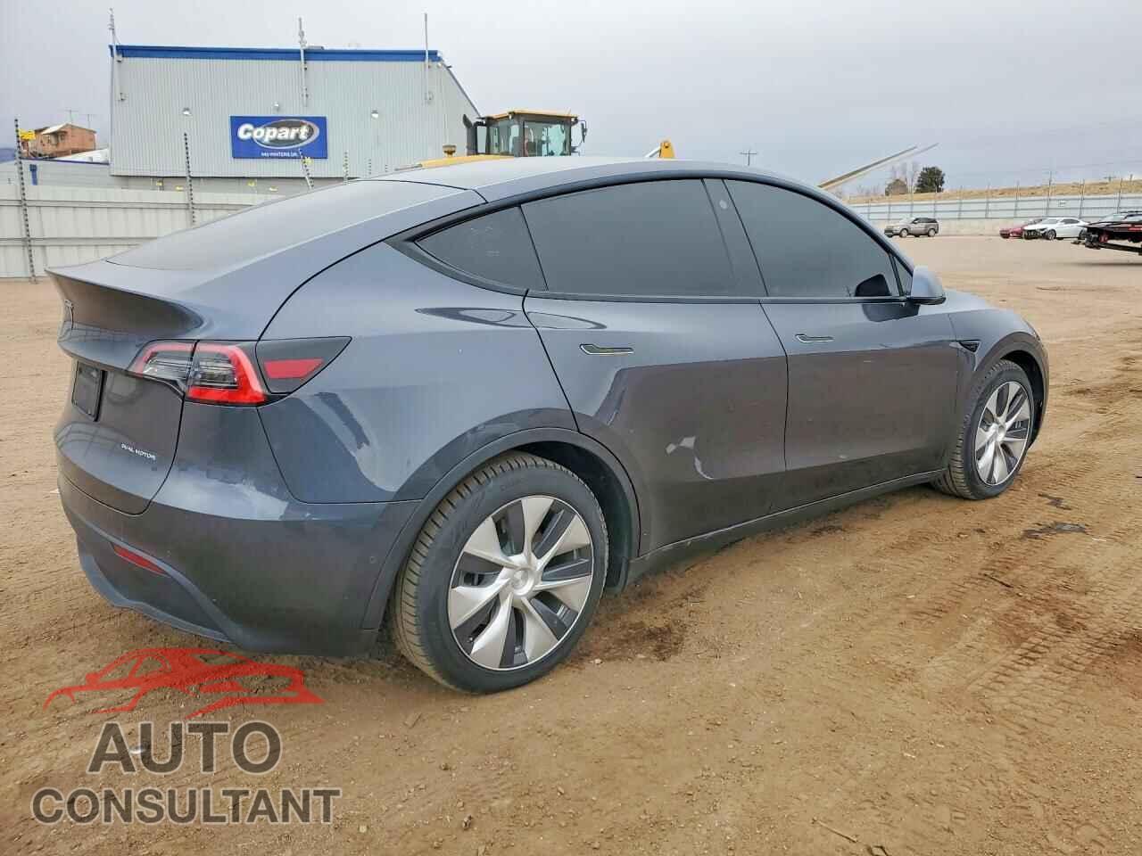 TESLA MODEL Y 2021 - 5YJYGAEE9MF185536