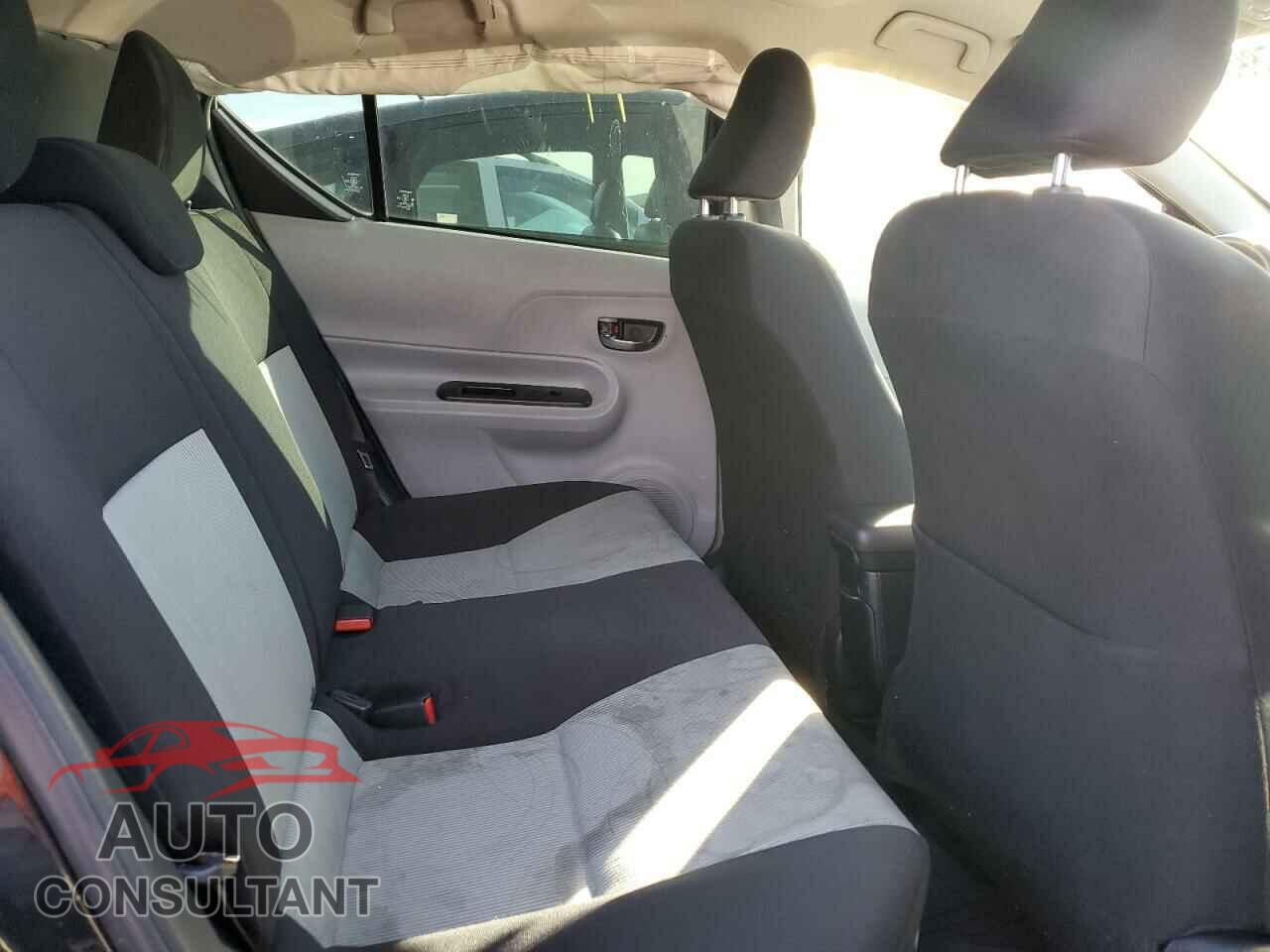 TOYOTA PRIUS 2014 - JTDKDTB33E1560277