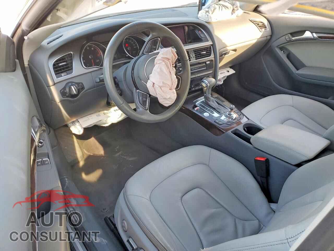 AUDI A 5 2013 - WAULFAFR9DA023619