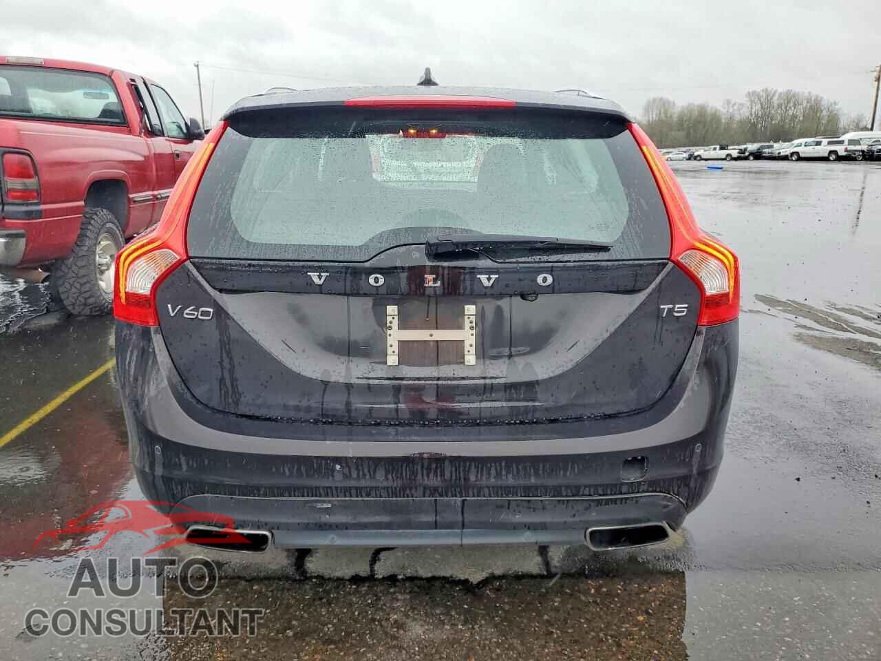 VOLVO V60 2015 - YV140MEM6F1265863