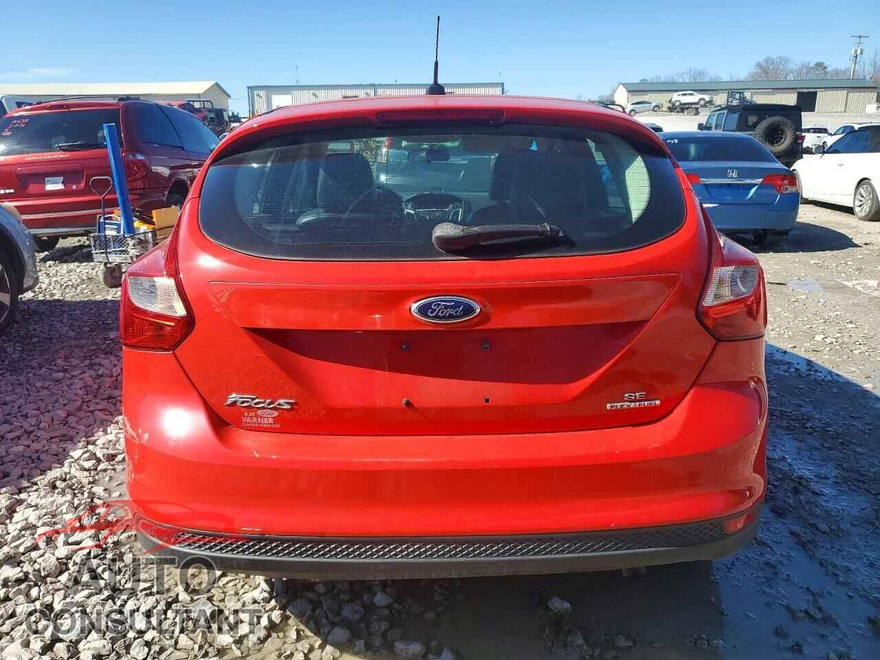 FORD FOCUS 2014 - 1FADP3K24EL323458