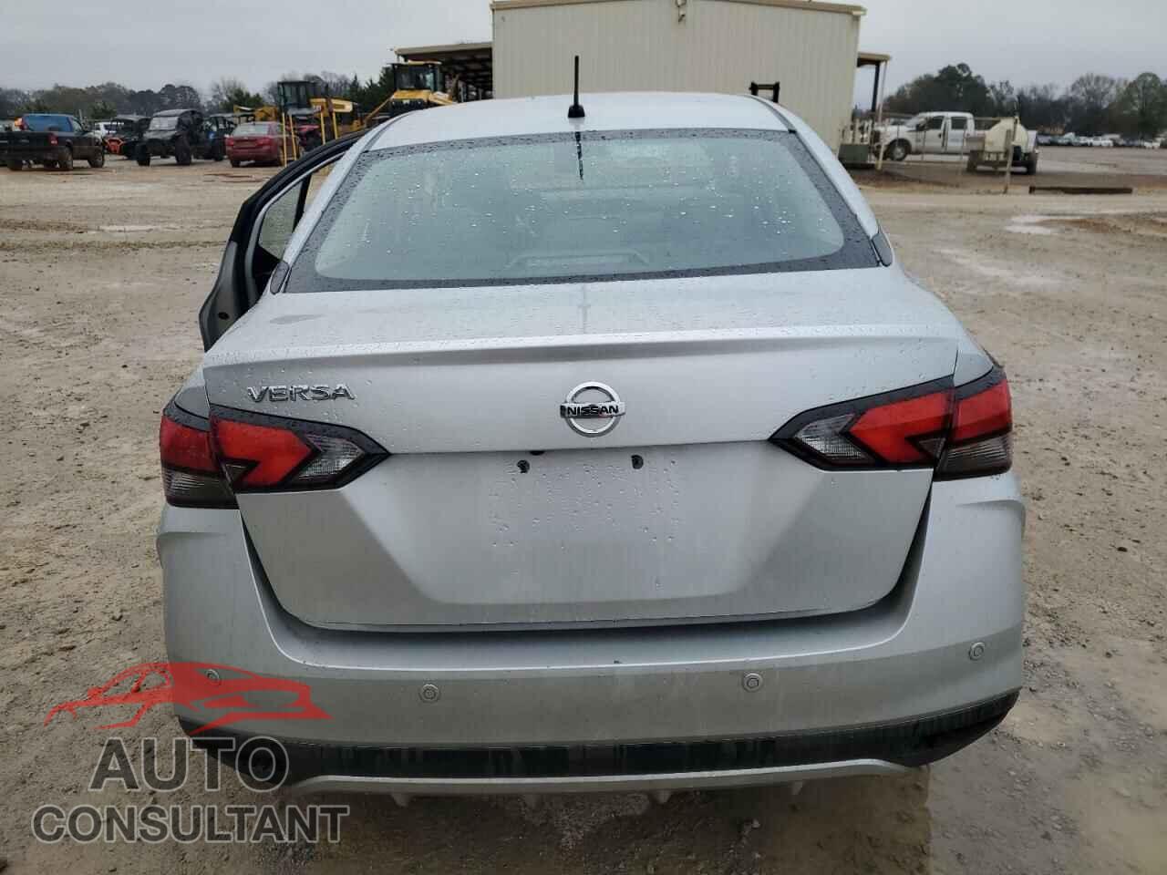 NISSAN VERSA 2021 - 3N1CN8DV6ML809548