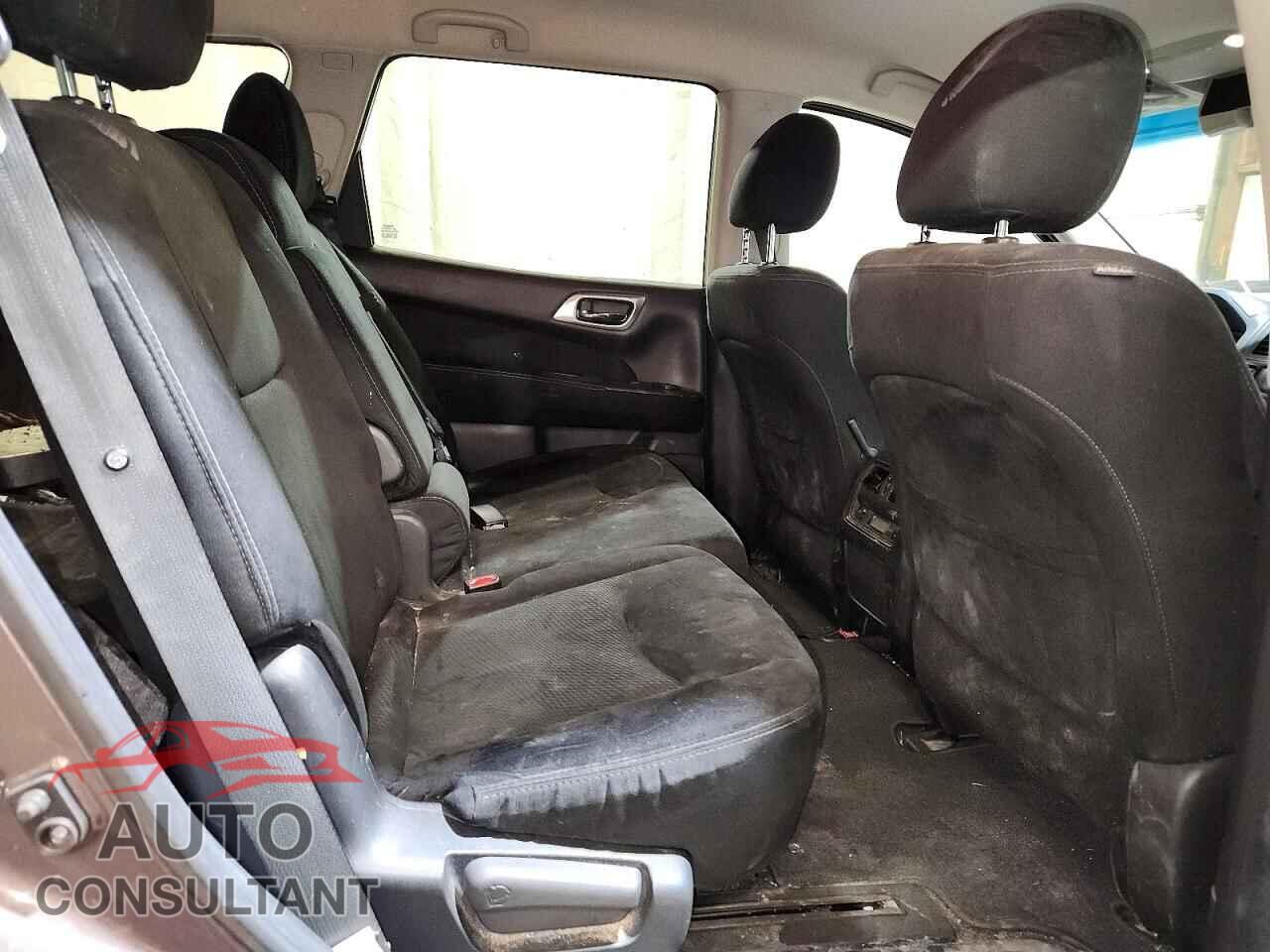 NISSAN PATHFINDER 2015 - 5N1AR2MMXFC625477