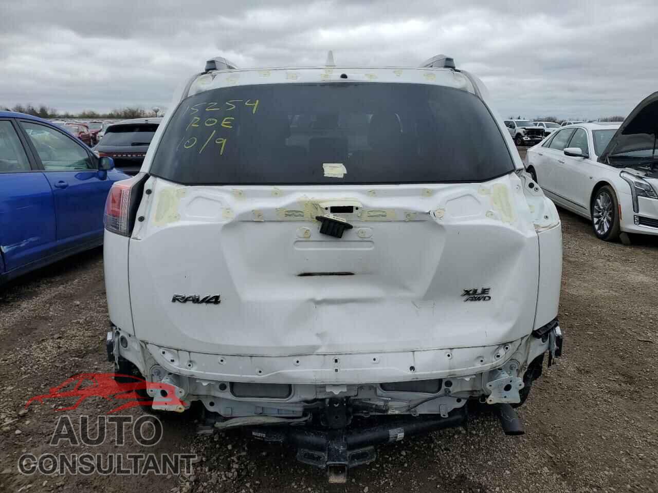 TOYOTA RAV4 2017 - 2T3RFREV2HW650535