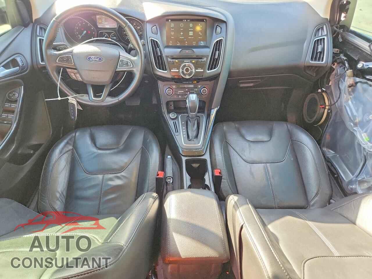 FORD FOCUS 2016 - 1FADP3N21GL227303