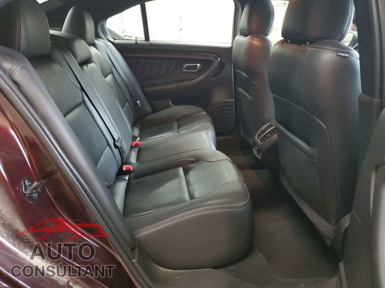 FORD TAURUS 2019 - 1FAHP2F84KG108645