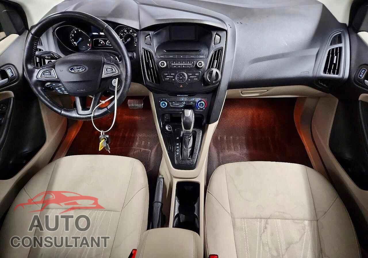 FORD FOCUS 2015 - 1FADP3F27FL274011
