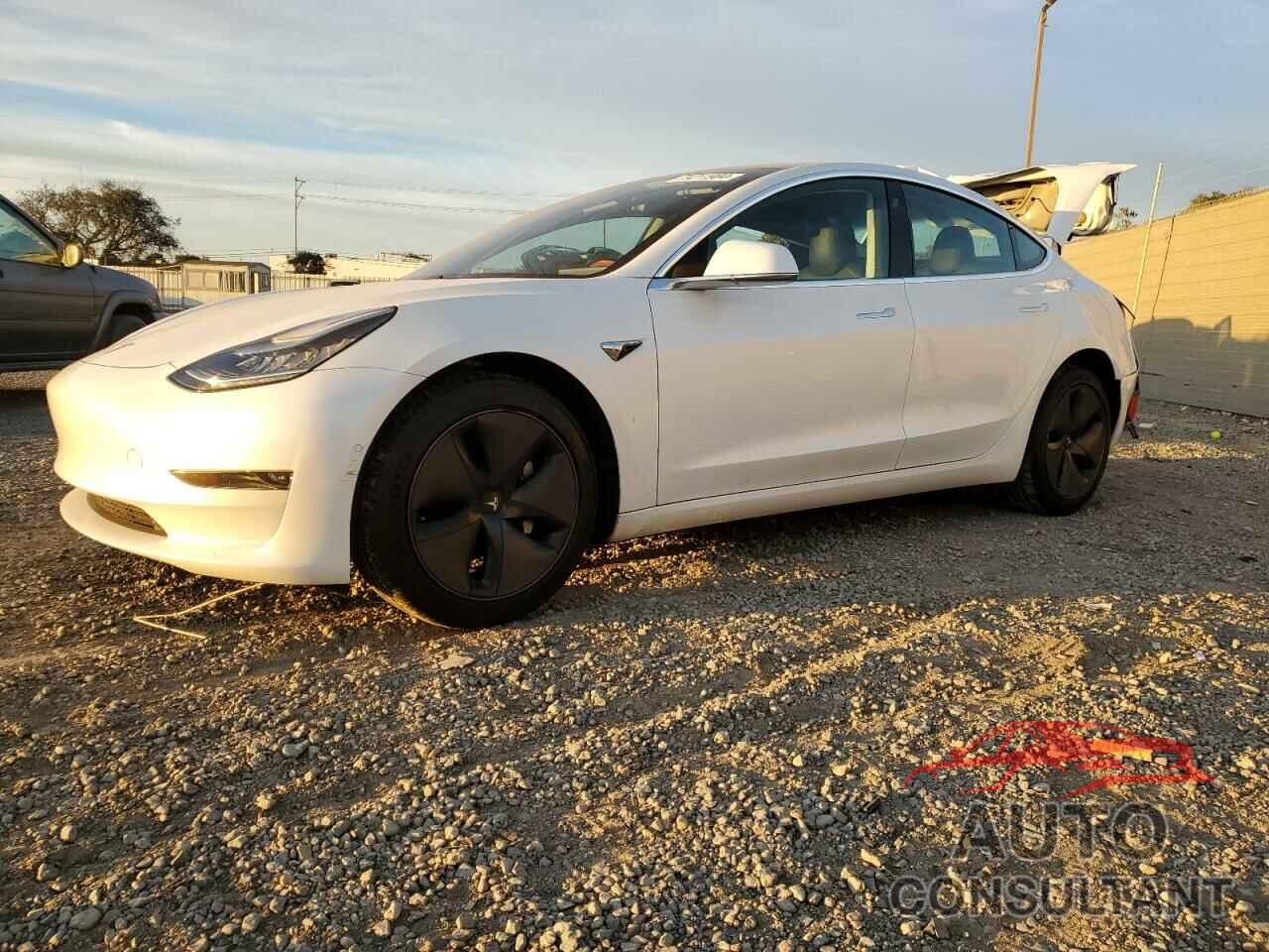 TESLA MODEL 3 2020 - 5YJ3E1EA5LF707235