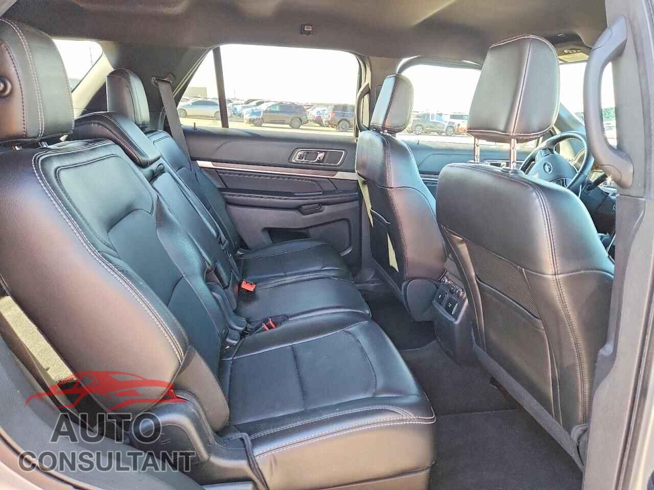 FORD EXPLORER 2018 - 1FM5K7F82JGB67230
