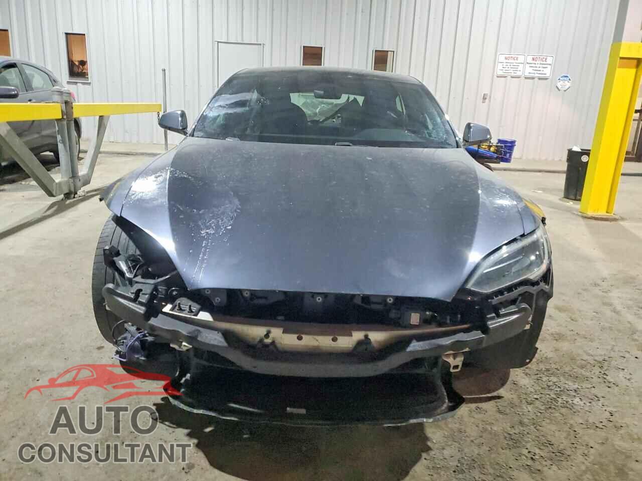 TESLA MODEL S 2022 - 5YJSA1E52NF479028