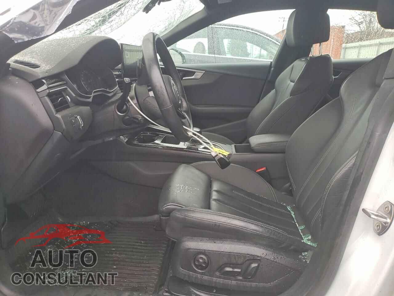 AUDI A5 2021 - WAUDACF53MA039102