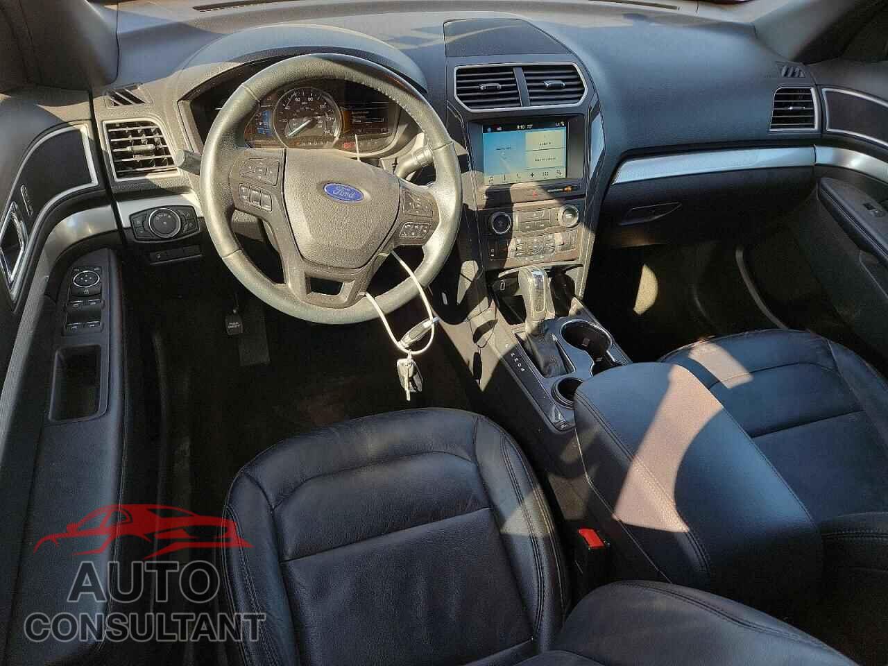 FORD EXPLORER 2017 - 1FM5K7D89HGD76543